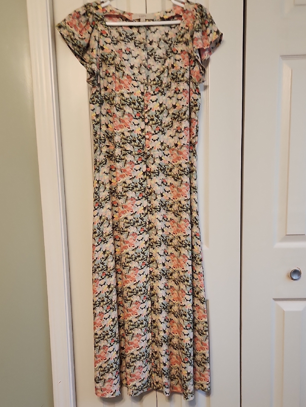 LOFT Pastel Feminine Long Floral Dress Flutter Sleeves NWOT